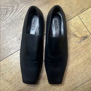NO216 Black Leather Square Toe Flats Size 38/7.5-8US